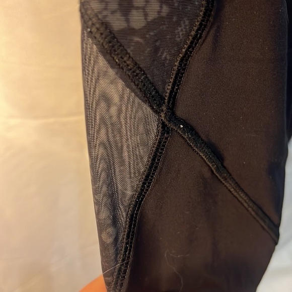 Lululemon Black Leggings - Mesh Side Detailing - Picture 4 of 7